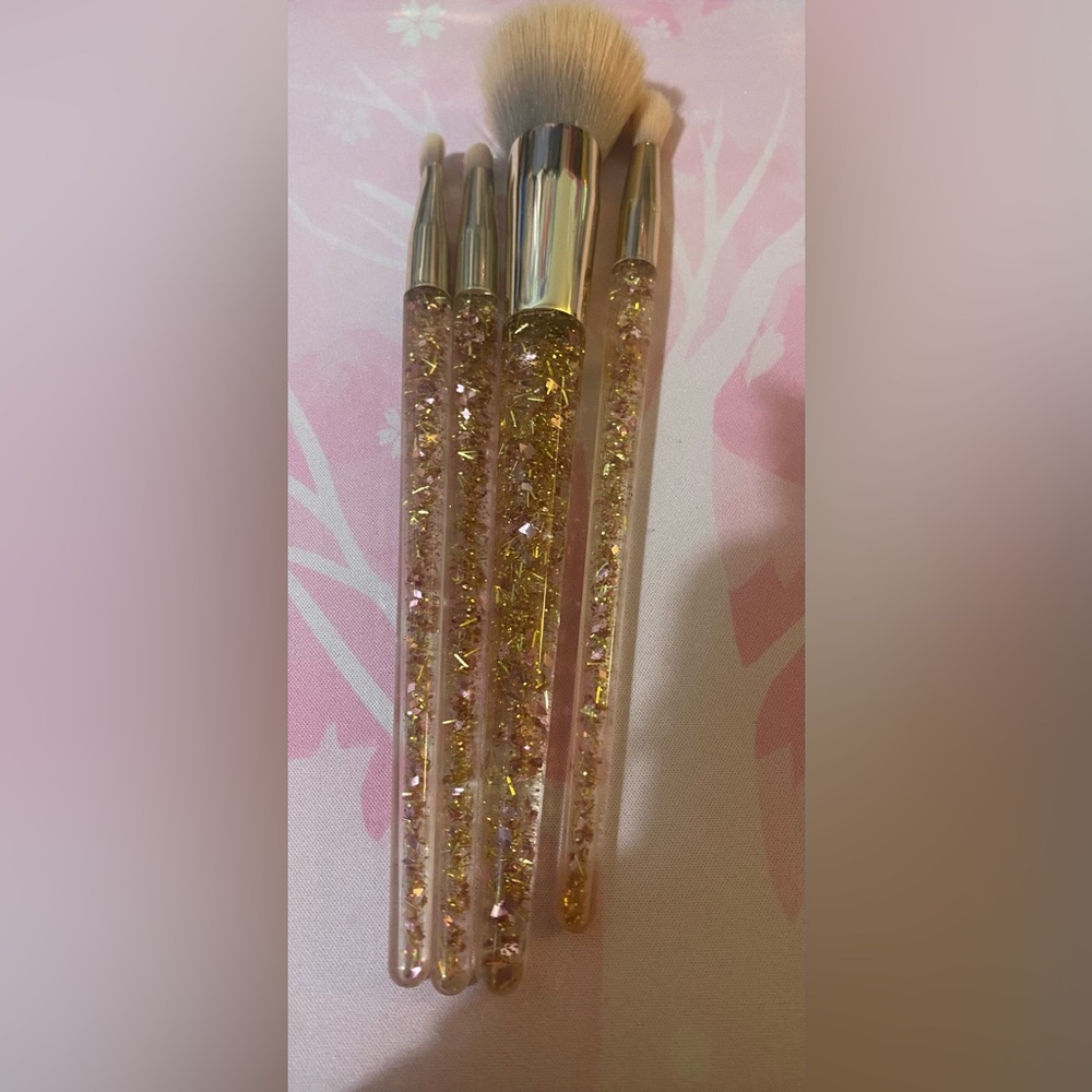 Morphe & Assorted Brush Set - Picture 2 of 3